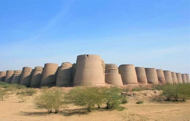 Derawar Fort: The Great Elegance in Desert