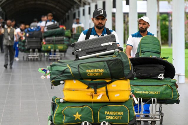 Pakistan reaches Sri Lanka for 2 Test match Series