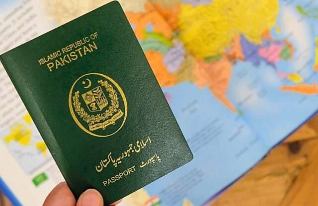 Record Number of 40K daily applications for Passport in Pakistan
