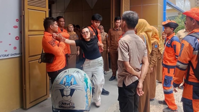 ASN Inspektorat OKI Tewas Ditikam Istri di Depan Masjid, Polisi Ungkap Kronologi Kejadian